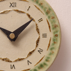 Ⅻ　陶製掛時計 丸型147(木製針） 3枚目の画像