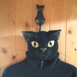 羊毛フェルトの壁掛け黒猫 2枚目の画像