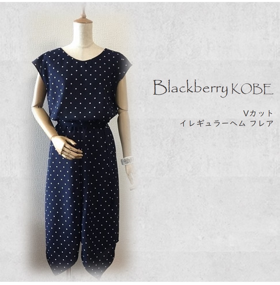 水玉がシック！SEXYなのに上品なイレギュラーヘムのロングフレアワンピース