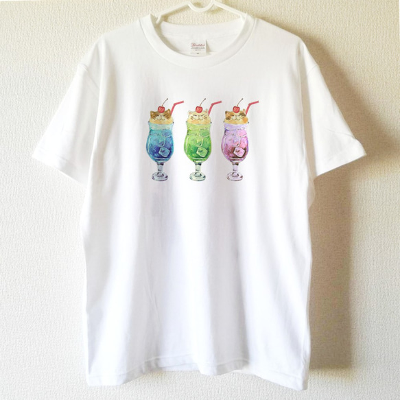 【送料無料】猫の3色クリームソーダTシャツ～子供から大人までみんなで使える13サイズ～ 1枚目の画像