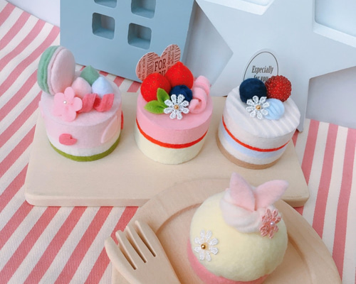 おままごと＊4種のフェルトケーキセット【12】 おもちゃ・人形