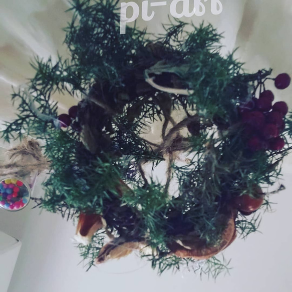 【SoldOut】K.モミの木ミニフライングリース紫陽花フライングリースとボトルフラワー付きの冬のクリスマスオーナメント 7枚目の画像