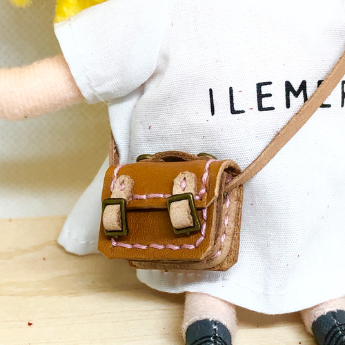 革細工 マイクロかばん 一つ miniature. either one その他人形 森