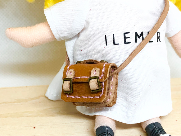 革細工 マイクロかばん 一つ miniature. either one その他人形 森