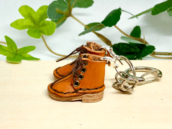 革細工 ミニチュアブーツ キーホルダー 一足 leather craft miniature
