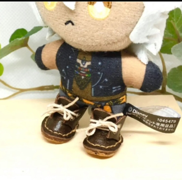 革細工　丸ブーツ　一足　leather craft miniature boots. 4枚目の画像