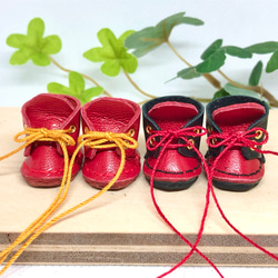 革細工　丸ブーツ大　一足　leather craft miniature boots. 4枚目の画像