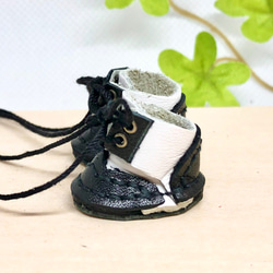 革細工　丸寮服ブーツ　一足　miniature  boots. 2枚目の画像