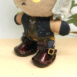 革細工　丸ストラップシューズ　一足　miniature  boots. 3枚目の画像