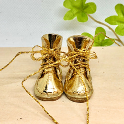 革細工　ミニチュアロングブーツ　金　leather craft miniature boots. 3枚目の画像