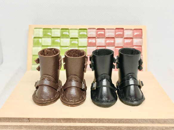 革細工　2ストラップエンジニアブーツ　一足　miniature  boots. 2枚目の画像