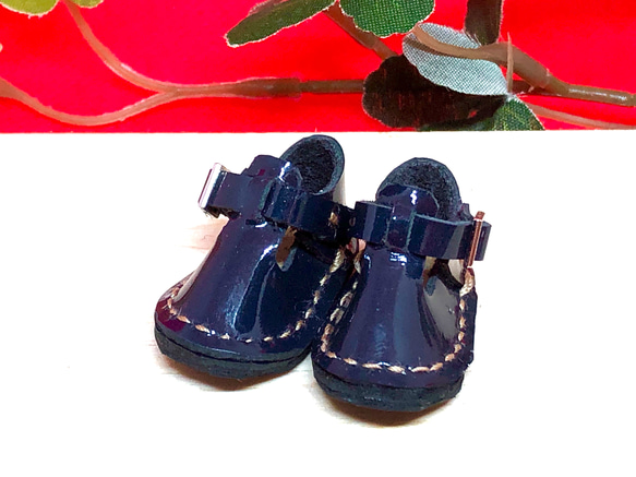 革細工　ミニチュアエナメルシューズ　miniature shoes. 1枚目の画像