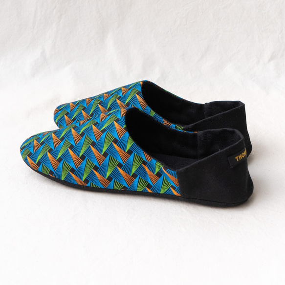 \免運費！ / Shweshwe Fabric Babouche Geometric [M 碼] 第4張的照片