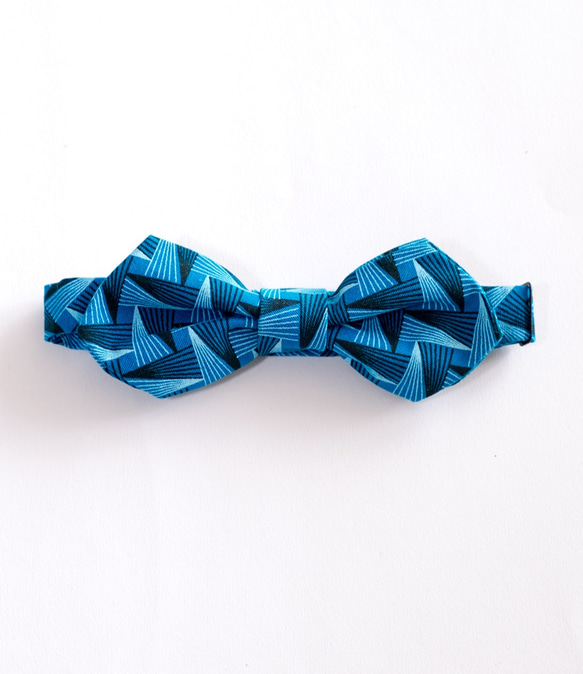 GEOMETRIC BLUE SHWESHWE BOW TIE 2枚目の画像