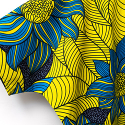 非洲蠟染連衣裙播放黃色和藍色 第4張的照片