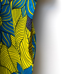 非洲蠟染連衣裙播放黃色和藍色 第6張的照片