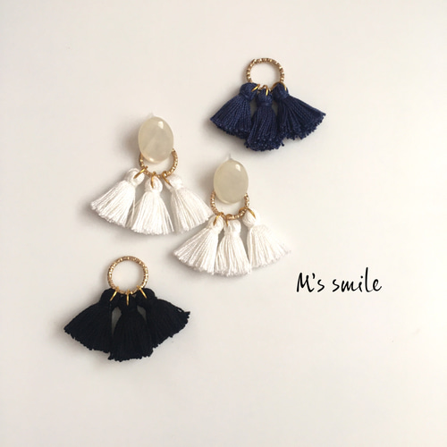 ☆2way☆残りネイビーのみ‼︎手作りタッセルの大ぶりピアス 