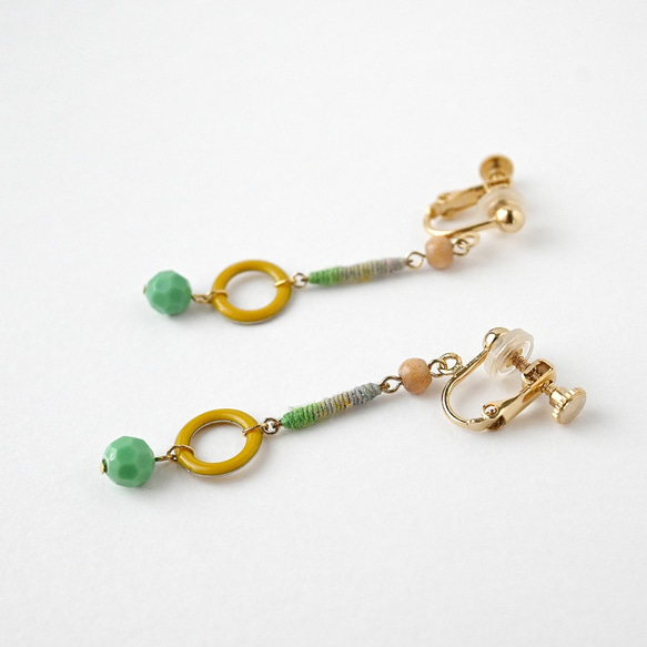 【限定1点】まきまきスティックピアス/イヤリング（イエロー×グリーン） 3枚目の画像