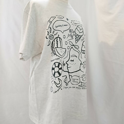 アトリエichiオリジナル！夏をぎゅっと詰め込んだ✨楽しいプリントtシャツ※生地色オートミール×ブラック 6枚目の画像