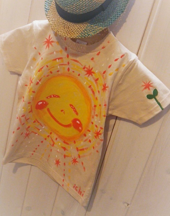 キッズ１２０㎝♪元気いっぱい！(^▽^)にこにこお日様の！♪♪♪手描きTシャツ 4枚目の画像