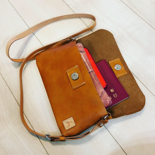 ショルダーバッグ　ハンドメイド　レザークラフト 61CM2PEKE8L._UF350,350_QL50_.jpg