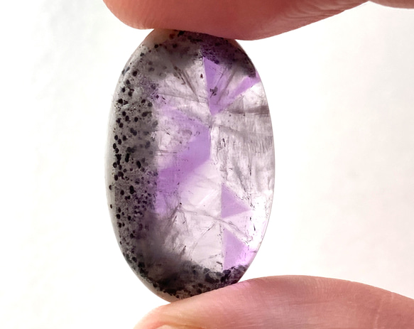 18.03ct　アトミックアメジスト　Atomic Amethyst 3枚目の画像