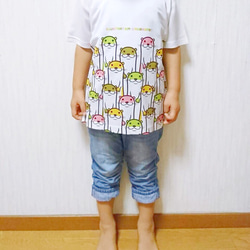 カラフルカワウソTシャツ(大人〜子供サイズ)【全面プリント】 1枚目の画像