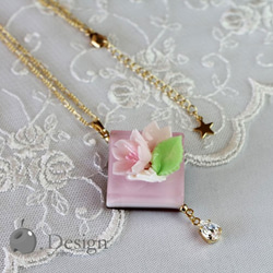 桜チョコレートのネックレス　【ひし形】 3枚目の画像