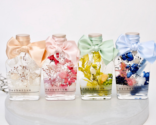 ハーバリウム   エレガント系 【白薔薇の夏ボトル】 ハーバリウム エレガント系 【白薔薇の夏ボトル】 ハーバリウム