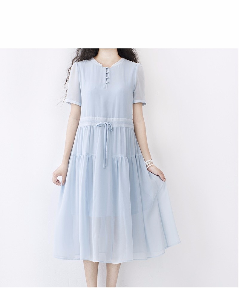 ★夏商品SALE★【M】裏地付くるみ釦付き半袖ロングワンピース♪