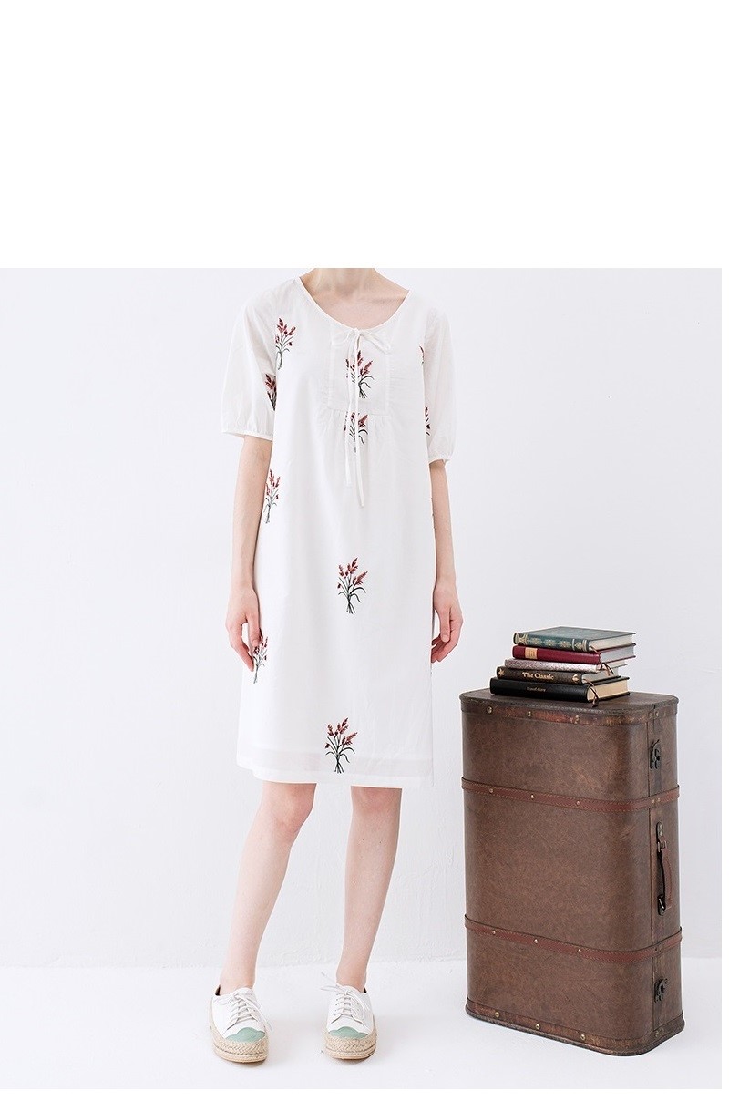★SALE★【S】刺繍生地大人可愛い半袖ワンピース♪