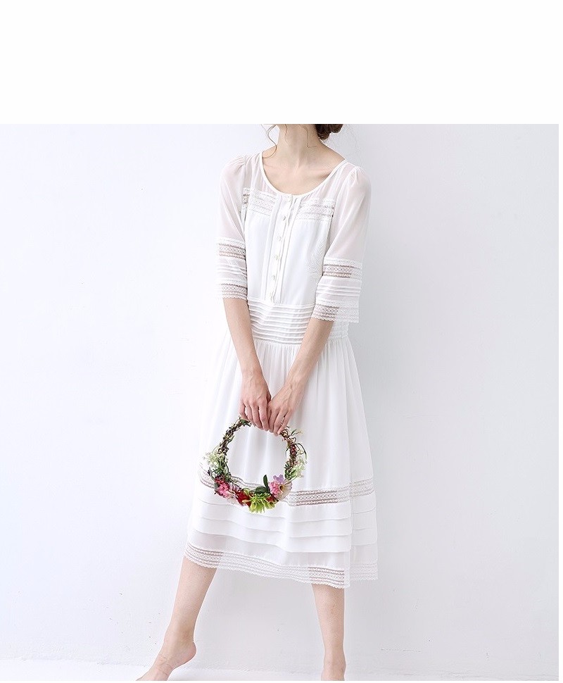 【M】刺繍+レース高級感いっぱい、ピンタック付ロングワンピース♪
