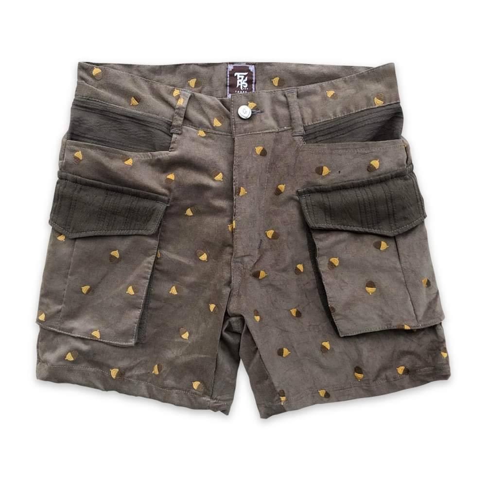 ショートパンツ 「 どんぐり柄 刺しゅう 」