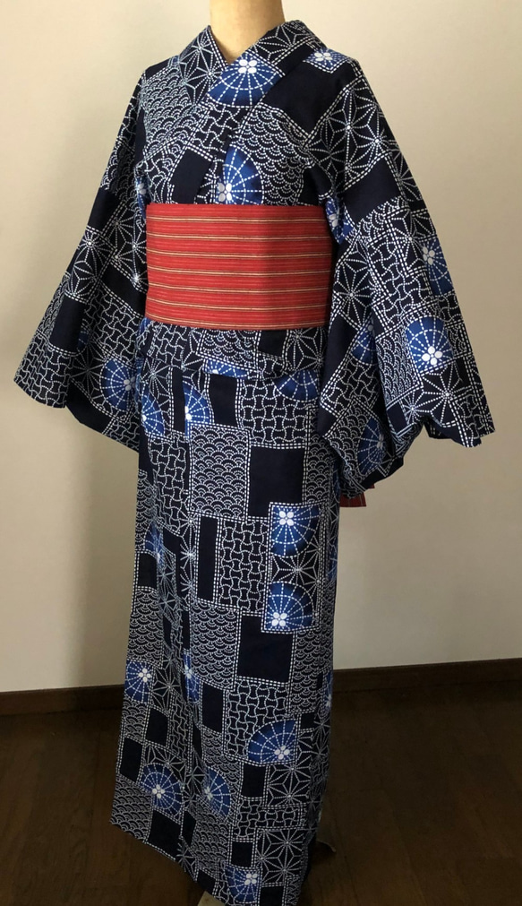 浴衣　反物　両面染め　青海波　麻の葉　紺×赤 浴衣 反物 両面染め 青海波 麻の葉 紺×赤 浴衣 麻の葉 メンズの通販｜