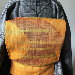 正絹　八寸紬名古屋帯　マスタードイエローに抽象的な織柄 7枚目の画像