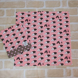 ピンクのアリクイ柄の42×42正方形ランチクロス＆給食袋のセット 3枚目の画像