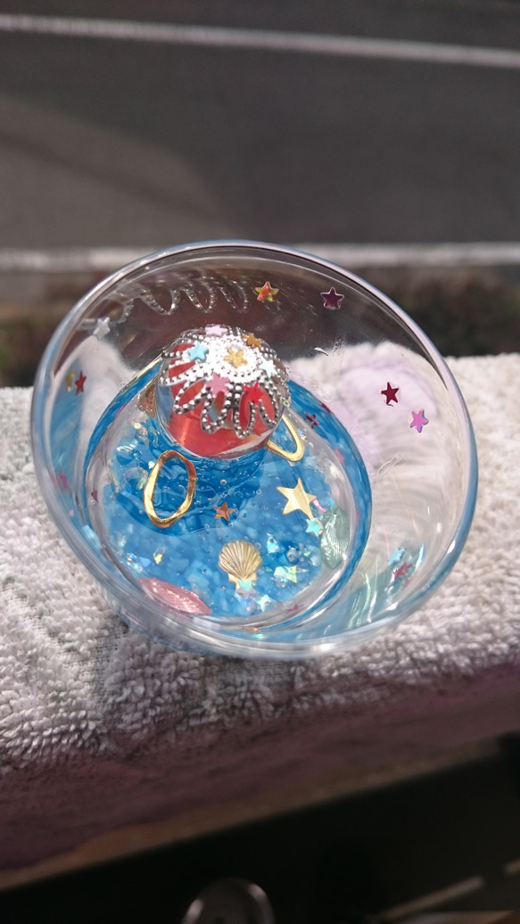 海に浮かぶビーチボール インテリア ☆ レジン アクセサリー置き アクセサリー台 小物 インテリア小物 5枚目の画像