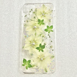 【再販】受注制作✨目覚め✨押し花 iPhone5/5s/SE/6/6s/7/8ケース 1枚目の画像