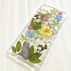 非常受歡迎❣️✨ Mori no Naka…松鼠和貓✨ 壓花 iPhone SE/5/5s/6/6s/7/8 case 第3張的照片