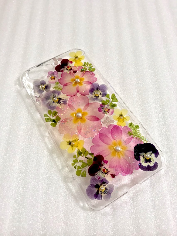 【うさぱんだ様ご専用】受注制作 ✨ジュリアンとビオラ達✨押し花 Xperia XZ SO-01J ケース 3枚目の画像