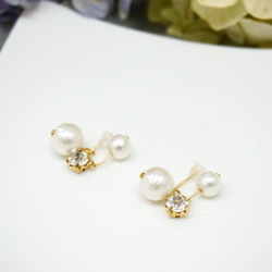 イヤリング 【 1粒コットンパール×パールビジュー 】 痛くないイヤリング ピアスみたいなイヤリング イヤーカフイヤカフ 2枚目の画像