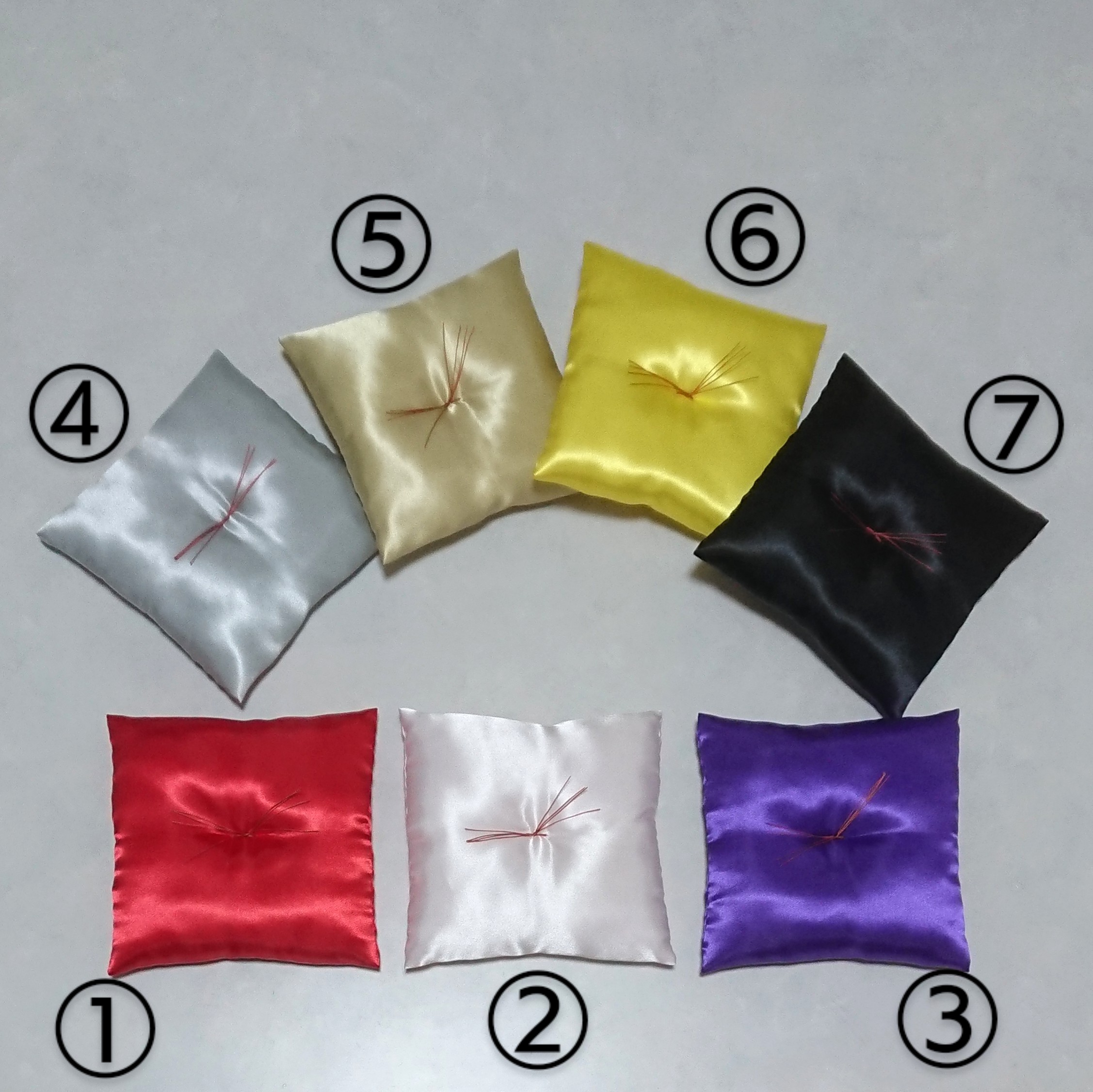 ミニ座布団 置物用 無地 ハンドメイド ミニチュア - メルカリ