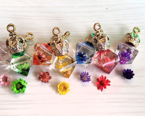 レジンストラップ(全7色) レジン・樹脂 Teno create 通販 9975232