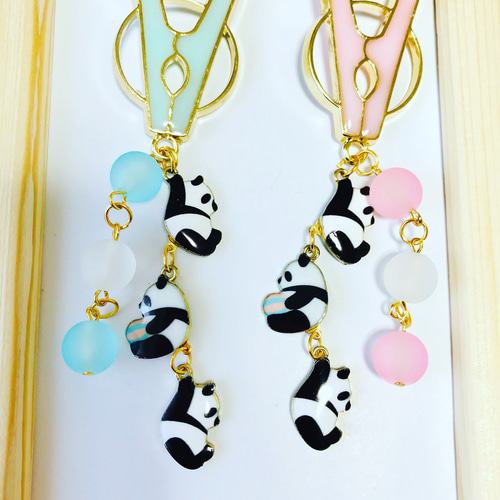 ぶら下がりパンダちゃん ジャラジャラ キーホルダー 洗濯バサミ/ピンチ