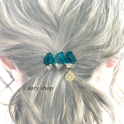 【3color】再販☆キラキラ大人の宝石カラー鉱石型ポニーフック/透かしフラワーチャーム付き/ヘアーカフ 5枚目の画像