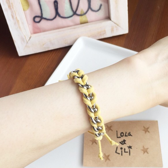Entwined Suede Leather and Metal Bracelet *Creamy Yellow* 2枚目の画像
