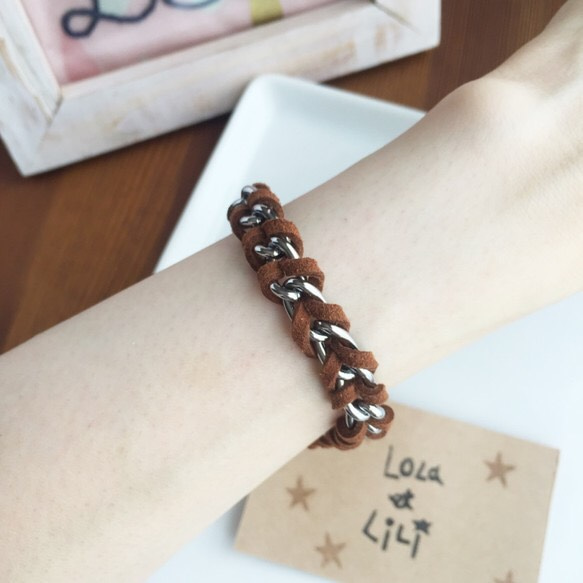 Entwined Suede Leather and Metal Bracelet *Brown* 2枚目の画像
