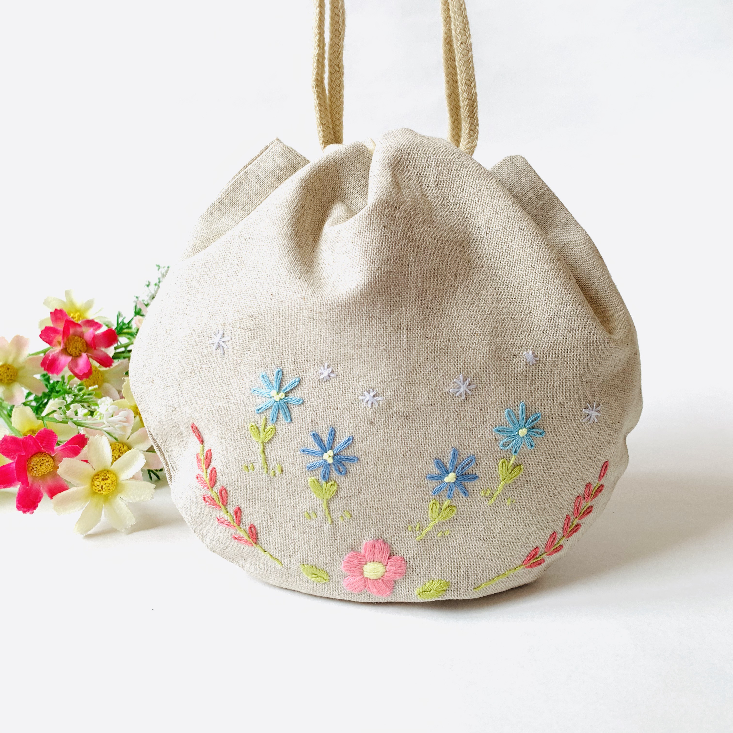 刺繍 巾着 ポーチ お花 巾着袋 ASASORA 通販 9977753｜Creema