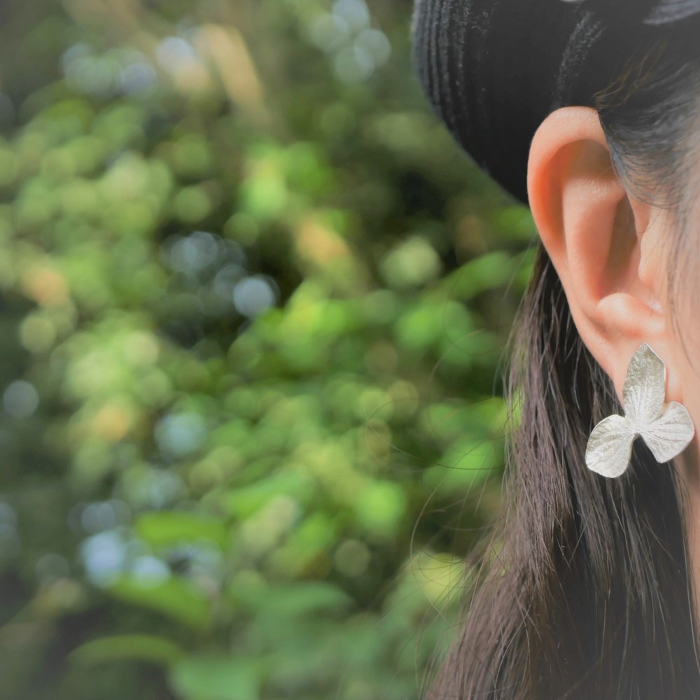 《送料無料》イヤリング botanical motif sv925 19,800円