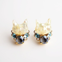 ◇ロゼ◇黒猫とビジューが輝くピアス/イヤリング ピアス（その他） 星